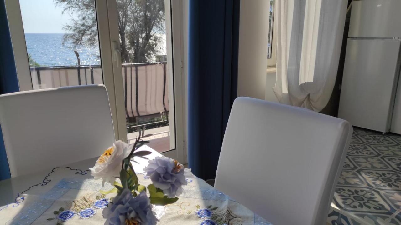 La Dimora Delle Sirene Appartement Salerno Buitenkant foto