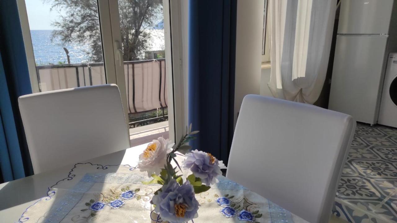 La Dimora Delle Sirene Appartement Salerno Buitenkant foto