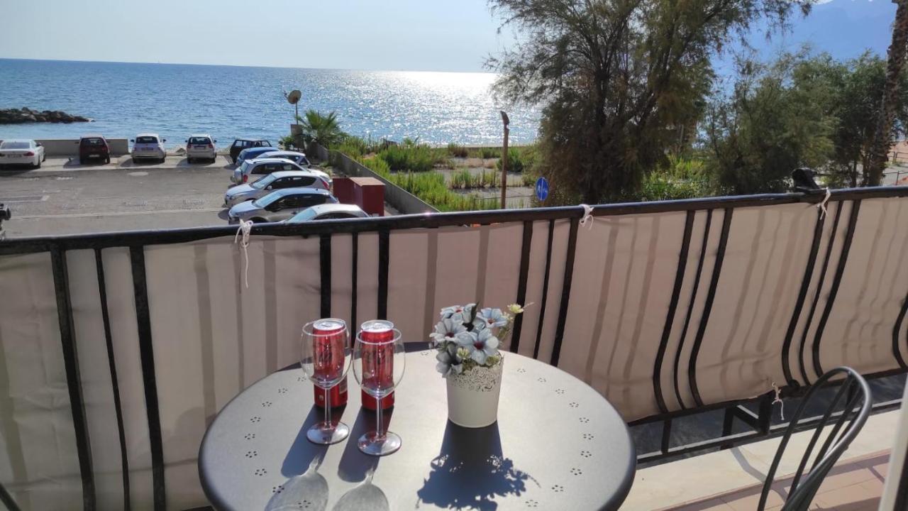 La Dimora Delle Sirene Appartement Salerno Buitenkant foto
